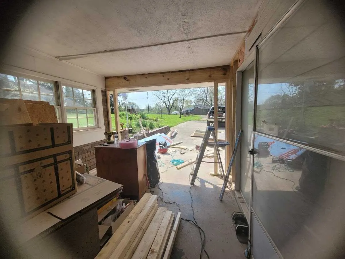 Air movers and dehumidifier for Water Mitigation Services in Helena Valley Southeast